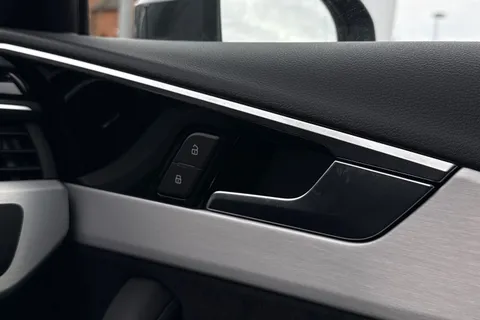 GX24XCL Audi A4 Avant Avant S line 40 TFSI  204 PS S tronic Thumbnail #22