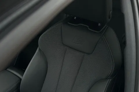 GX24XCL Audi A4 Avant Avant S line 40 TFSI  204 PS S tronic Thumbnail #32