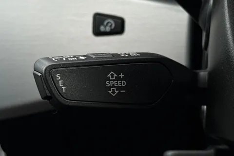 GX24XCL Audi A4 Avant Avant S line 40 TFSI  204 PS S tronic Thumbnail #38