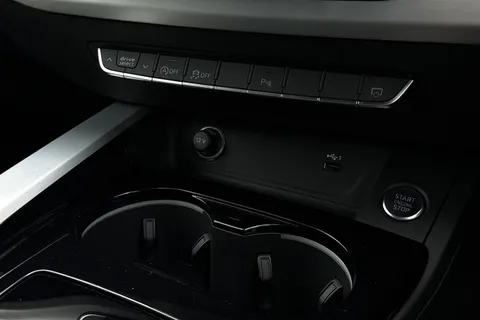 GX24XCL Audi A4 Avant Avant S line 40 TFSI  204 PS S tronic Thumbnail #40