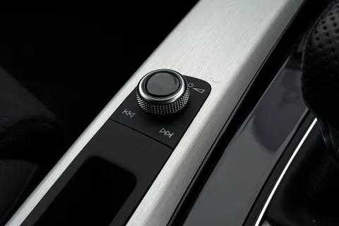 GX24XCL Audi A4 Avant Avant S line 40 TFSI  204 PS S tronic Thumbnail #45