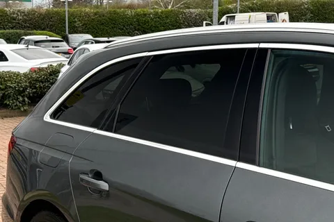 GX24XCL Audi A4 Avant Avant S line 40 TFSI  204 PS S tronic Thumbnail #52