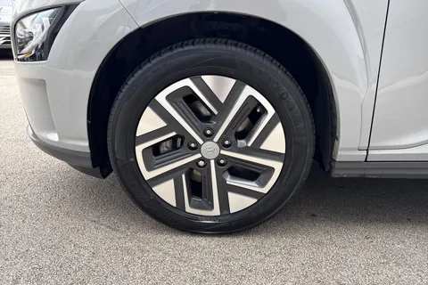 GJ23RWU Hyundai Kona 64kWh Ultimate Auto 5dr (10.5kW Charger) Thumbnail #11