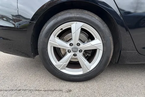 12 of 41 for Audi A6 Saloon 2.0 TDI 40 Sport S Tronic Euro 6 (s/s) 4dr