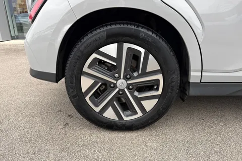 GJ23RWU Hyundai Kona 64kWh Ultimate Auto 5dr (10.5kW Charger) Thumbnail #13