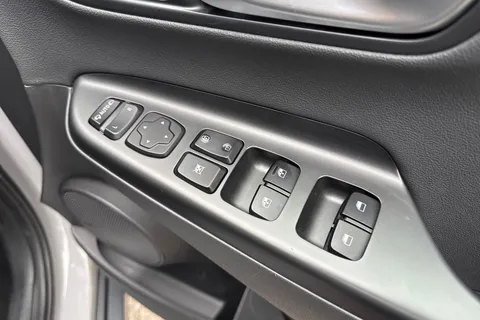 GJ23RWU Hyundai Kona 64kWh Ultimate Auto 5dr (10.5kW Charger) Thumbnail #22