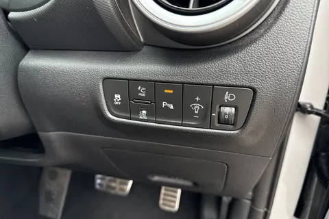 GJ23RWU Hyundai Kona 64kWh Ultimate Auto 5dr (10.5kW Charger) Thumbnail #33