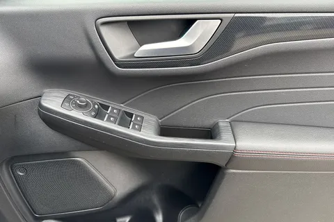 NK23WFH Ford Kuga 1.5T EcoBoost ST-Line X Edition Euro 6 (s/s) 5dr Thumbnail #22