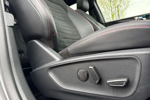 NK23WFH Ford Kuga 1.5T EcoBoost ST-Line X Edition Euro 6 (s/s) 5dr Thumbnail #36