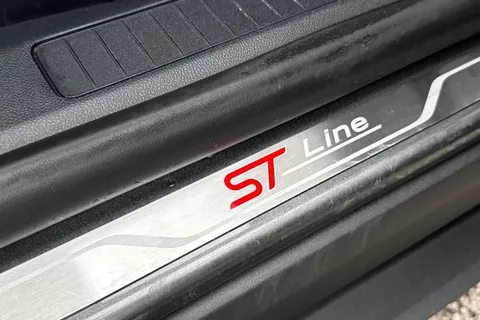 NK23WFH Ford Kuga 1.5T EcoBoost ST-Line X Edition Euro 6 (s/s) 5dr Thumbnail #37