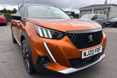 MJ20FRF PEUGEOT 2008 1.2 PureTech GT Line Euro 6 (s/s) 5dr Thumbnail #9
