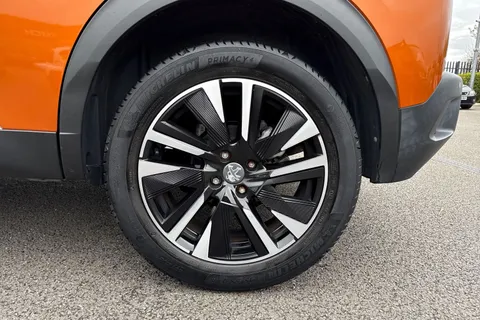 13 of 67 for PEUGEOT 2008 1.2 PureTech GT Line Euro 6 (s/s) 5dr