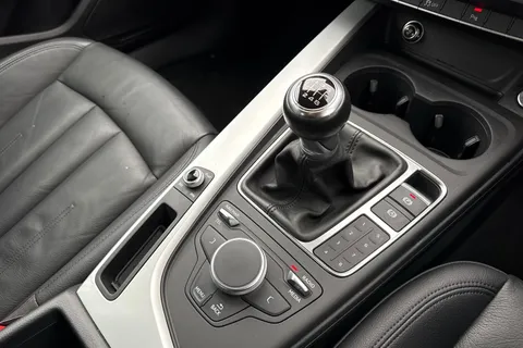 OE17WKB Audi A5 2.0 TDI ultra SE Sportback Euro 6 (s/s) 5dr Thumbnail #24