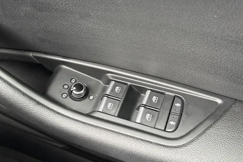 OE17WKB Audi A5 2.0 TDI ultra SE Sportback Euro 6 (s/s) 5dr Thumbnail #29