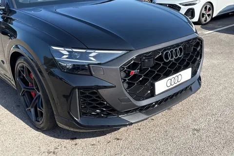  Audi RS Q8 4.0 TFSI V8 Performance Carbon Vorsprung Tiptronic quattro Euro 6 (s/s) 5dr Thumbnail #9