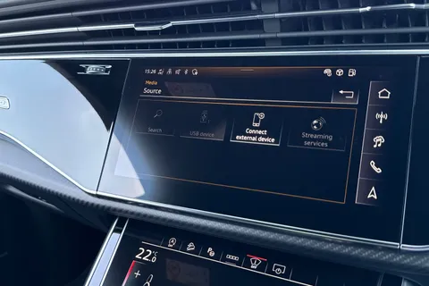  Audi RS Q8 4.0 TFSI V8 Performance Carbon Vorsprung Tiptronic quattro Euro 6 (s/s) 5dr Thumbnail #42
