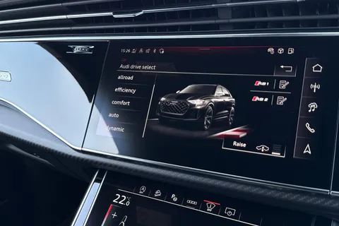  Audi RS Q8 4.0 TFSI V8 Performance Carbon Vorsprung Tiptronic quattro Euro 6 (s/s) 5dr Thumbnail #48