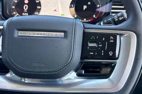 OV25CXU Land Rover Range Rover 3.0 D350 Autobiography 5dr Thumbnail #32