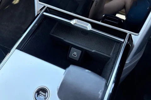 OV25CXU Land Rover Range Rover 3.0 D350 Autobiography 5dr Thumbnail #38