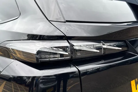 KM25WAU PEUGEOT 308 SW 1.2 HYBRID GT e-DSC6 Euro 6 (s/s) 5dr Thumbnail #8