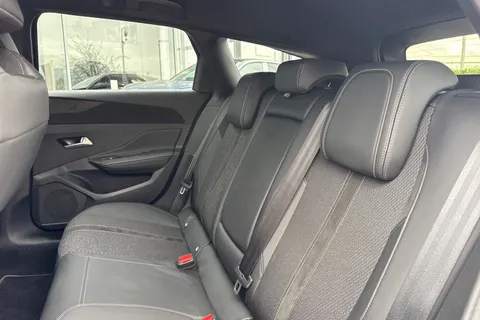 KM25WAU PEUGEOT 308 SW 1.2 HYBRID GT e-DSC6 Euro 6 (s/s) 5dr Thumbnail #19