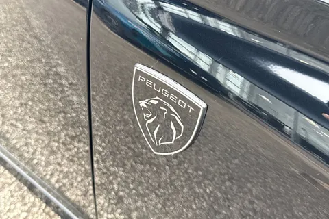 KM25WAU PEUGEOT 308 SW 1.2 HYBRID GT e-DSC6 Euro 6 (s/s) 5dr Thumbnail #28