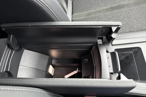 KM25WAU PEUGEOT 308 SW 1.2 HYBRID GT e-DSC6 Euro 6 (s/s) 5dr Thumbnail #45