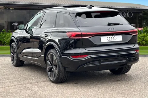  Audi Q6 E-Tron 100kWh Performance Black Edition Auto 5dr Thumbnail #3