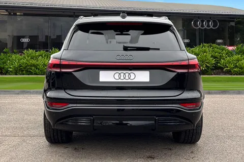  Audi Q6 E-Tron 100kWh Performance Black Edition Auto 5dr Thumbnail #5
