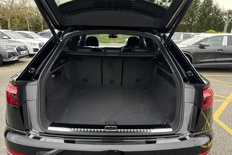 6 of 62 for Audi Q8 3.0 TDI V6 Black Edition Tiptronic quattro Euro 6 (s/s) 5dr