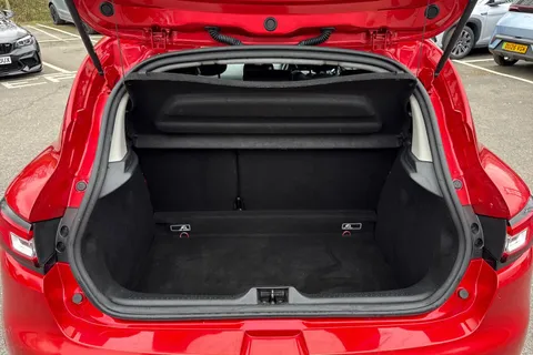 HY18VBJ Renault Clio 0.9 TCe Signature Nav Euro 6 (s/s) 5dr Thumbnail #10