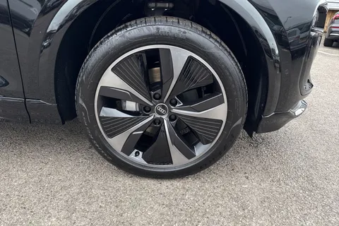  Audi Q6 E-Tron 100kWh Performance Black Edition Auto 5dr Thumbnail #12