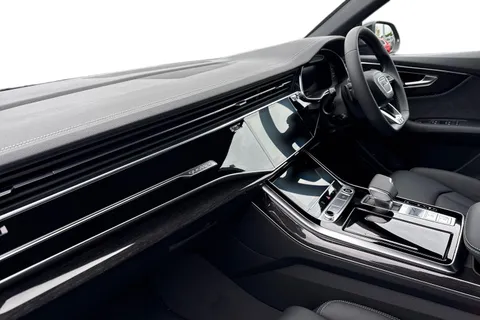 14 of 62 for Audi Q8 3.0 TDI V6 Black Edition Tiptronic quattro Euro 6 (s/s) 5dr