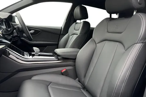 15 of 62 for Audi Q8 3.0 TDI V6 Black Edition Tiptronic quattro Euro 6 (s/s) 5dr