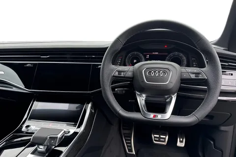 17 of 62 for Audi Q8 3.0 TDI V6 Black Edition Tiptronic quattro Euro 6 (s/s) 5dr
