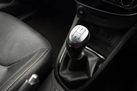 HY18VBJ Renault Clio 0.9 TCe Signature Nav Euro 6 (s/s) 5dr Thumbnail #20