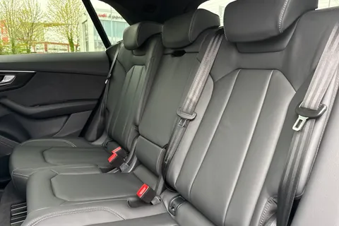 18 of 62 for Audi Q8 3.0 TDI V6 Black Edition Tiptronic quattro Euro 6 (s/s) 5dr