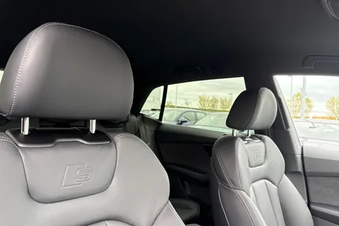 23 of 62 for Audi Q8 3.0 TDI V6 Black Edition Tiptronic quattro Euro 6 (s/s) 5dr