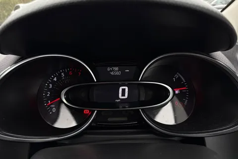 HY18VBJ Renault Clio 0.9 TCe Signature Nav Euro 6 (s/s) 5dr Thumbnail #33