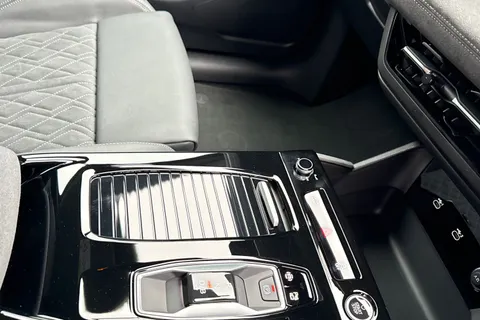  Audi Q6 E-Tron 100kWh Performance Black Edition Auto 5dr Thumbnail #53