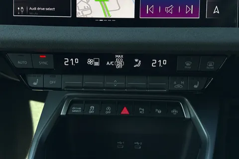 PF75JNO Audi S3 Black Edition TFSI  333 PS S tronic Thumbnail #22