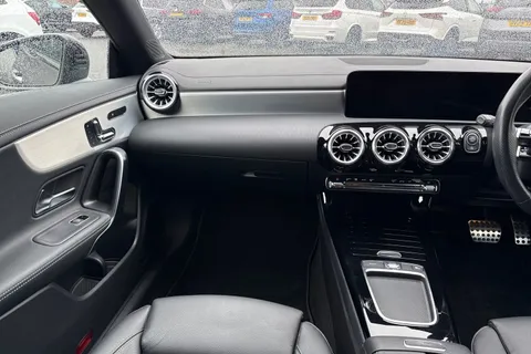 KM73TKU Mercedes-Benz Cla Class 1.3 CLA180h MHEV AMG Line (Premium Plus) Shooting Brake 7G-DCT Euro 6 (s/s) 5dr Thumbnail #16