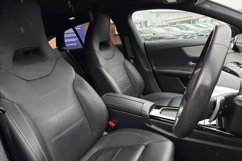 KM73TKU Mercedes-Benz Cla Class 1.3 CLA180h MHEV AMG Line (Premium Plus) Shooting Brake 7G-DCT Euro 6 (s/s) 5dr Thumbnail #22