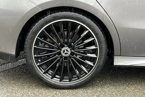 KM73TKU Mercedes-Benz Cla Class 1.3 CLA180h MHEV AMG Line (Premium Plus) Shooting Brake 7G-DCT Euro 6 (s/s) 5dr Thumbnail #23