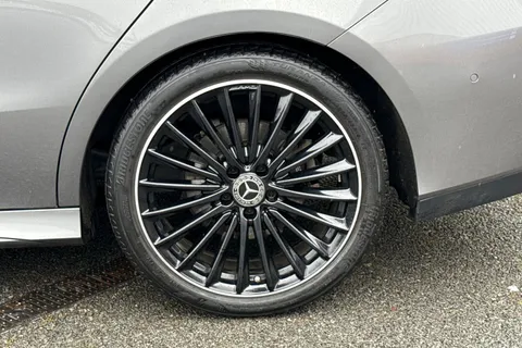 KM73TKU Mercedes-Benz Cla Class 1.3 CLA180h MHEV AMG Line (Premium Plus) Shooting Brake 7G-DCT Euro 6 (s/s) 5dr Thumbnail #24
