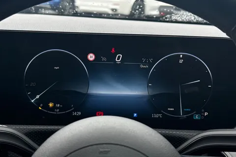 KM73TKU Mercedes-Benz Cla Class 1.3 CLA180h MHEV AMG Line (Premium Plus) Shooting Brake 7G-DCT Euro 6 (s/s) 5dr Thumbnail #40