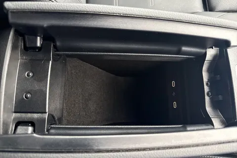 KM73TKU Mercedes-Benz Cla Class 1.3 CLA180h MHEV AMG Line (Premium Plus) Shooting Brake 7G-DCT Euro 6 (s/s) 5dr Thumbnail #43