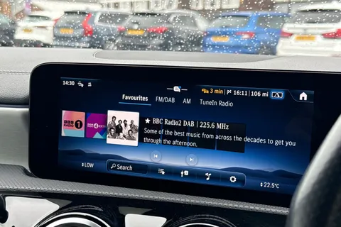 KM73TKU Mercedes-Benz Cla Class 1.3 CLA180h MHEV AMG Line (Premium Plus) Shooting Brake 7G-DCT Euro 6 (s/s) 5dr Thumbnail #48