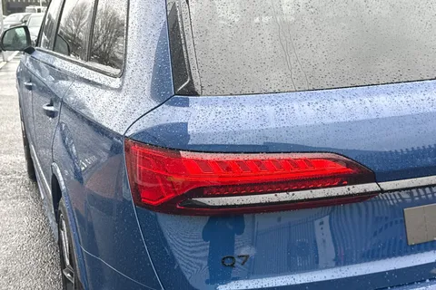 Audi Q7 3.0 TDI V6 Black Edition Tiptronic quattro Euro 6 (s/s) 5dr Thumbnail #7