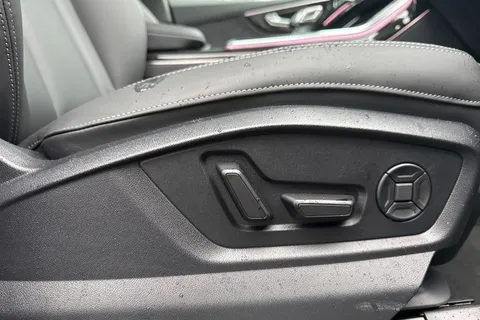 Audi Q7 3.0 TDI V6 Black Edition Tiptronic quattro Euro 6 (s/s) 5dr Thumbnail #40
